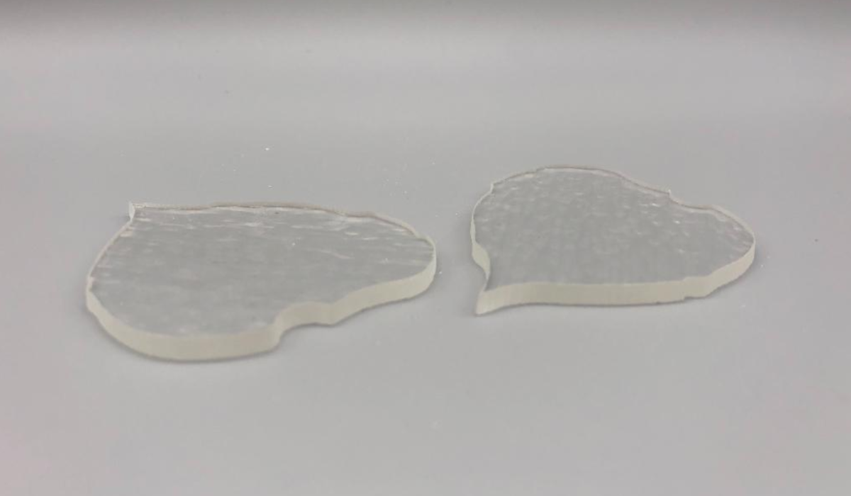Medium Leaf - 90 COE Fusible Clear Precut Glass Shapes •YE•